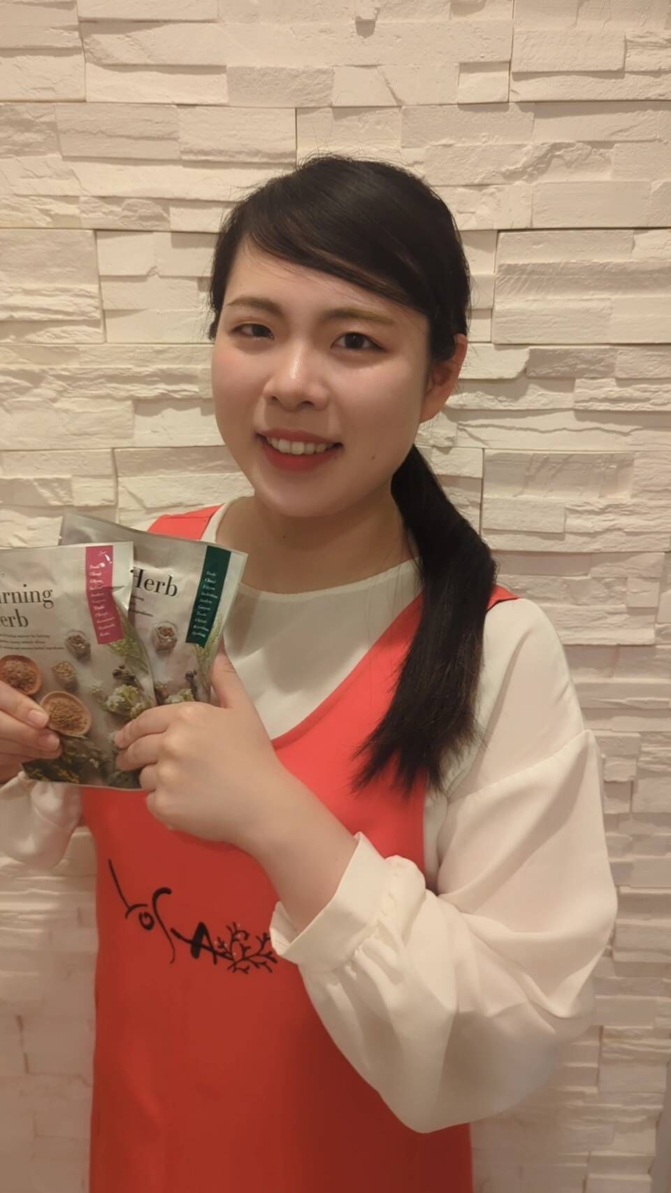 山下　桃香